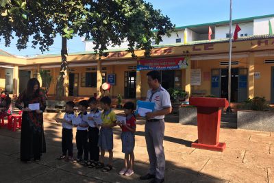 TRAO HỌC BỔNG